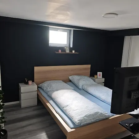 Daire Souterrainwohnung In Neu Renoviert Mendig