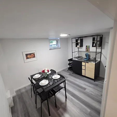 Souterrainwohnung In Neu Renoviert Daire Mendig